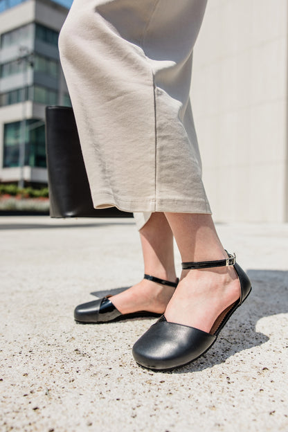 Shapen Poppy | Women's Barefoot Sandals