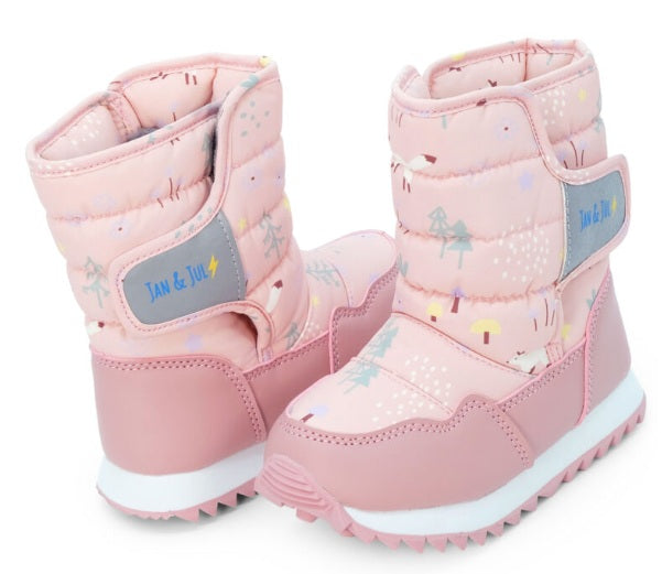 Toasty-Dry Puffy Winter Boots